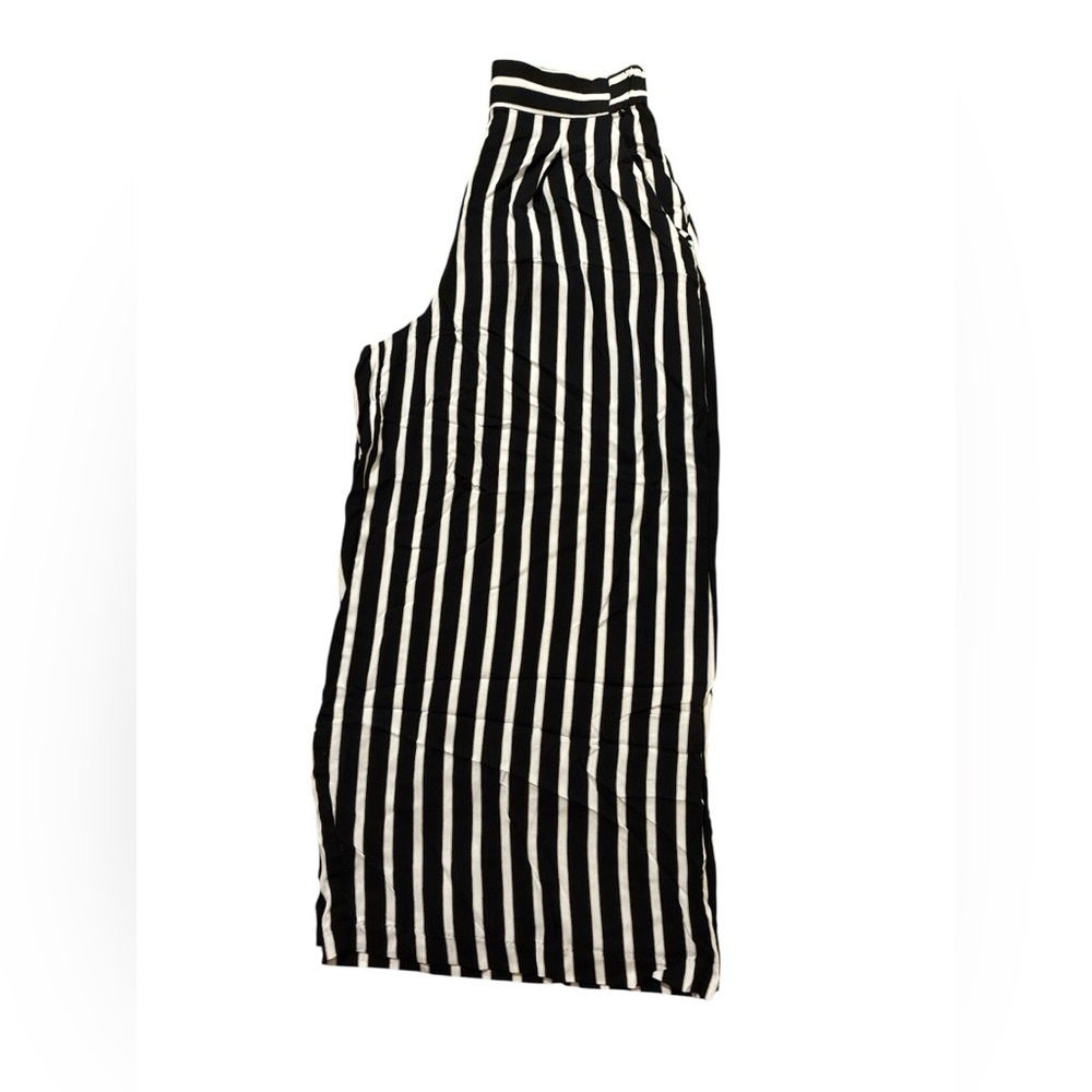 H&M Women’s Black and White Striped Pants. 100% Viscose. Size 6. - Picture 3 of 11
